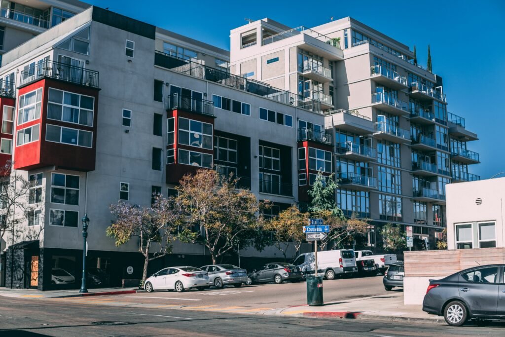 San Diego apartment humidity: Mold Risks and Rental Checks